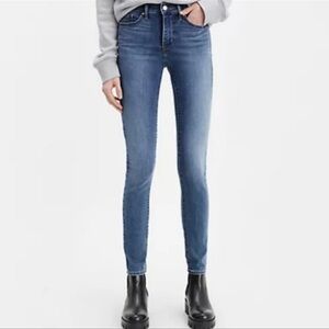 Levi’s 311 Shaping Skinny Jeans Size 29